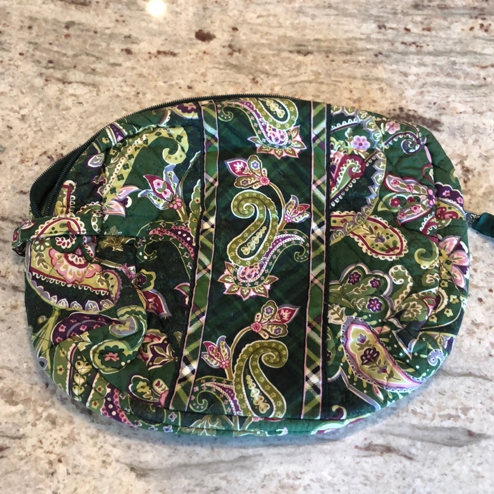 VERA BRADLEY MAKEUP BAG
